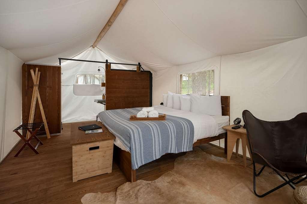 Under Canvas Acadia Surry Quarto foto