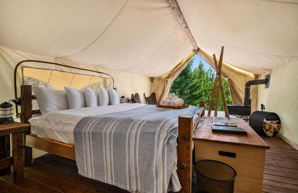 Under Canvas Acadia Surry Quarto foto