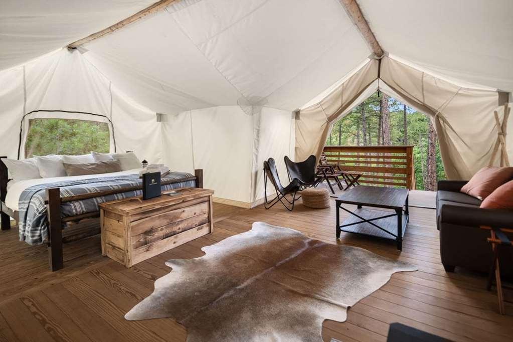 Under Canvas Acadia Surry Quarto foto